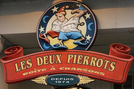 aux deux pierrot
